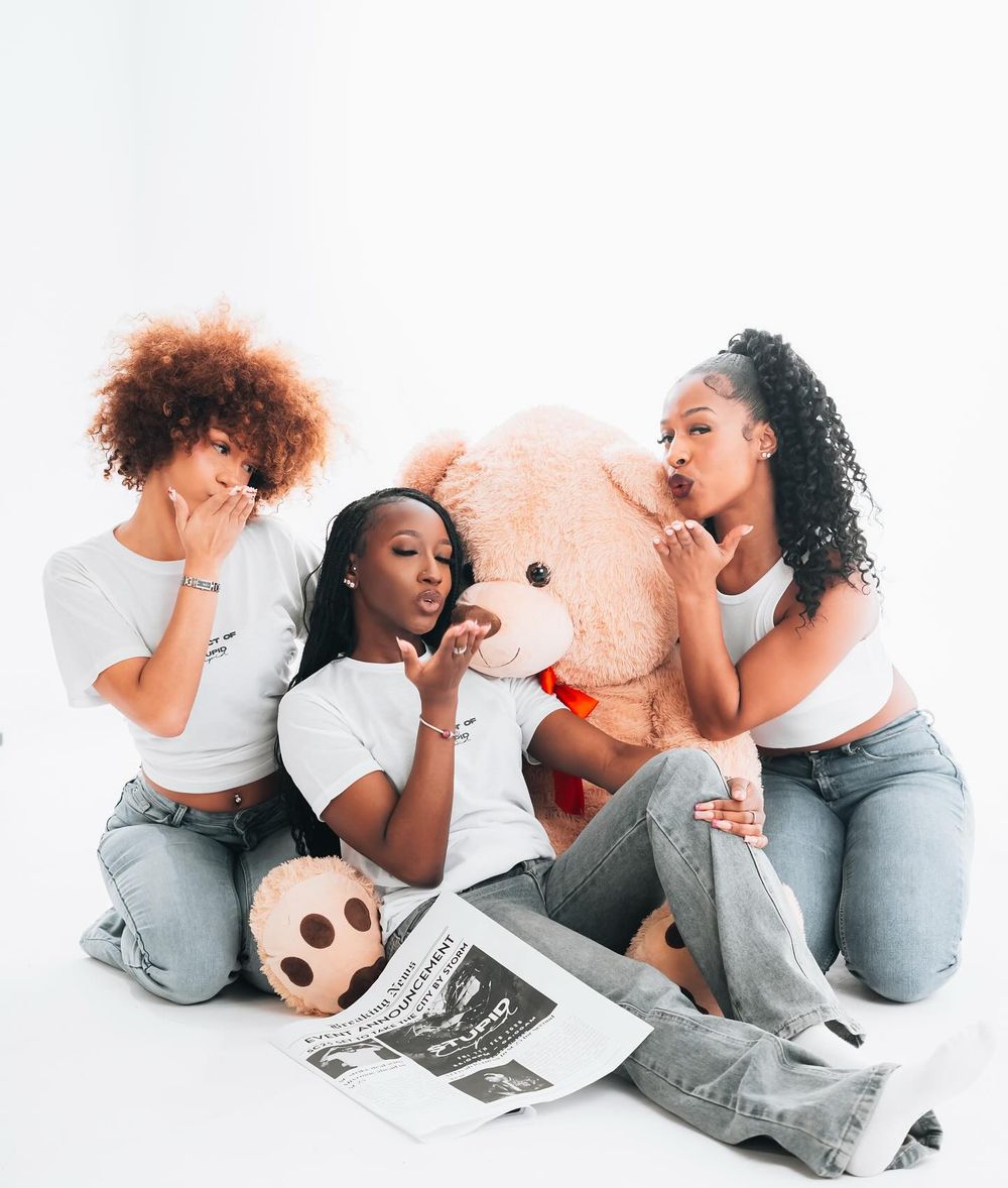 Stupid Cupid campaign shoot, photo 4